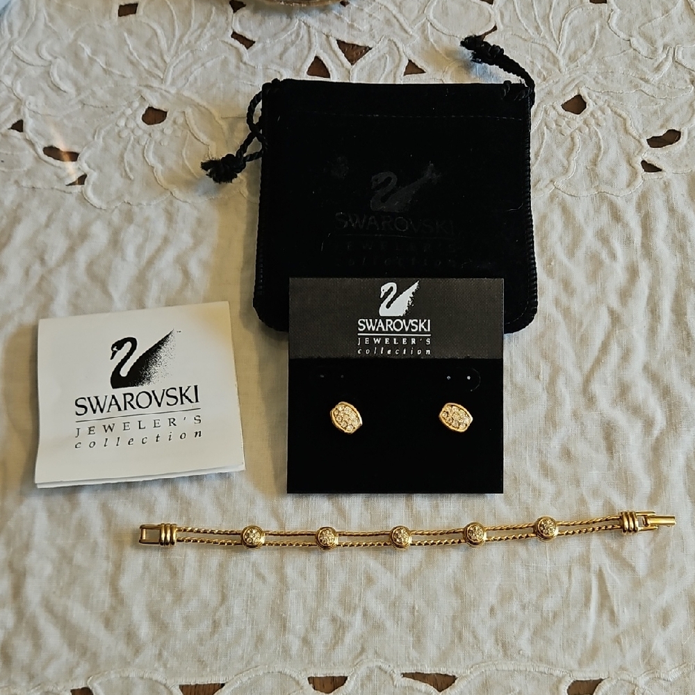 Swarovski Gold Crystal Bracelet and Stud Earrings Set